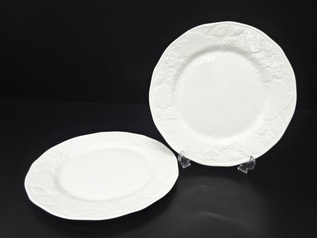 JAPANESE COLLECTIBLE / WEDGWOOD WEDGWOOD STRAWBERRY / VINE PLATE PAIR 